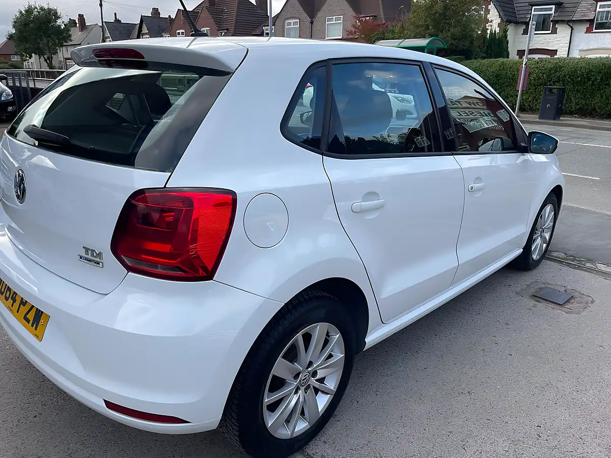 Used 2014 Volkswagen Polo Se White - Interior and Exterior details 19