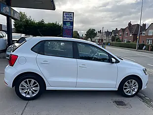 Used 2014 Volkswagen Polo Se White - Interior and Exterior details 3