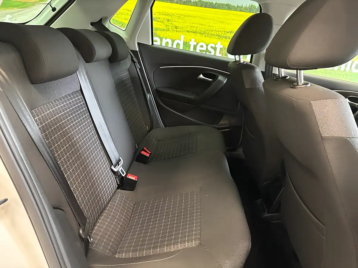 Used 2014 Volkswagen Polo Sel Bluemotion Tech White - Interior and Exterior details 20