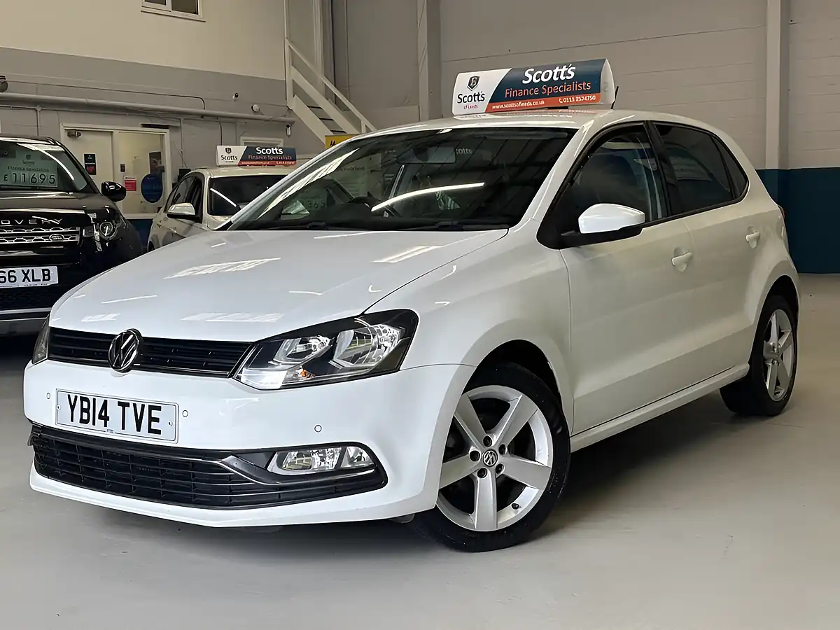 Used 2014 Volkswagen Polo Sel Bluemotion Tech White - Interior and Exterior details 3