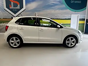 Used 2014 Volkswagen Polo Sel Bluemotion Tech White - Interior and Exterior details 4