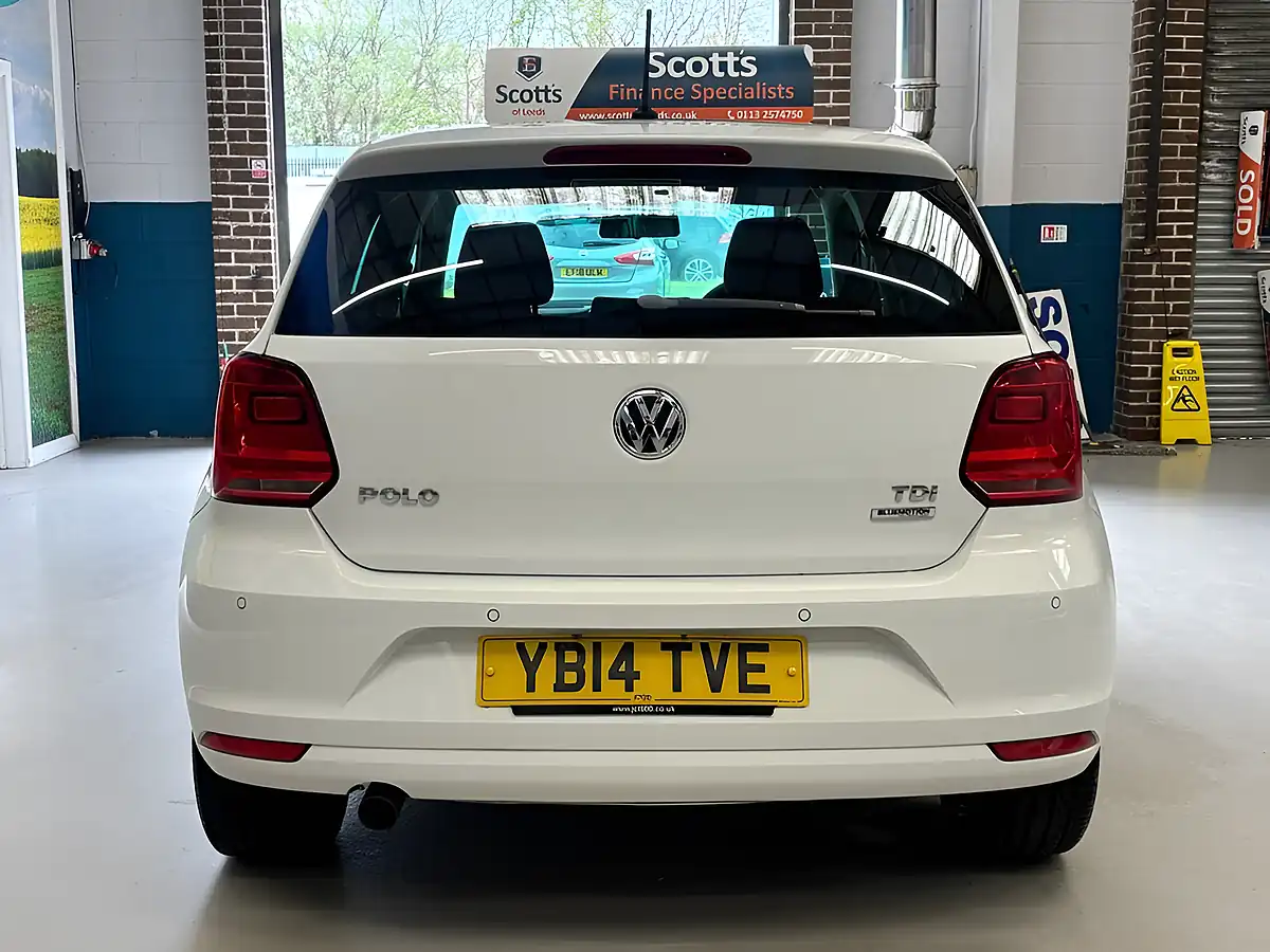 Used 2014 Volkswagen Polo Sel Bluemotion Tech White - Interior and Exterior details 6
