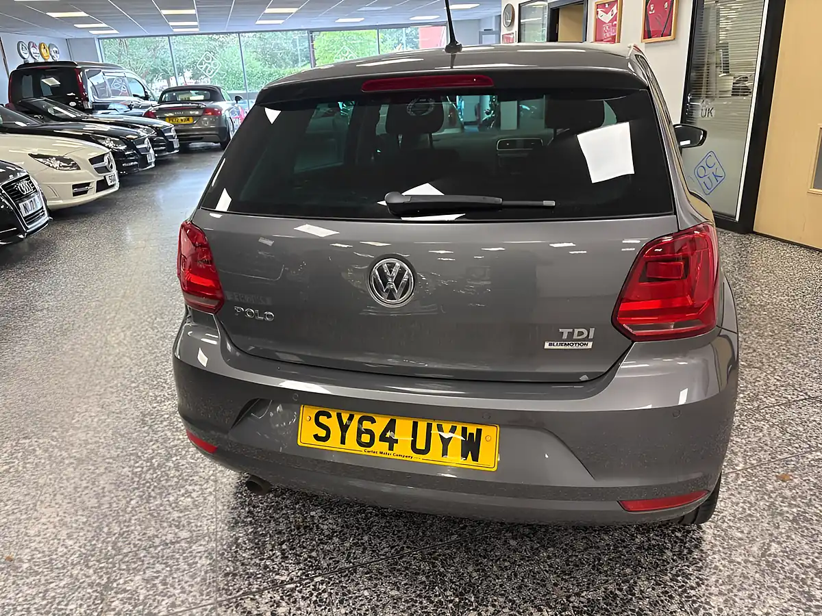 Used 2014 Volkswagen Polo Sel Grey - Interior and Exterior details 10