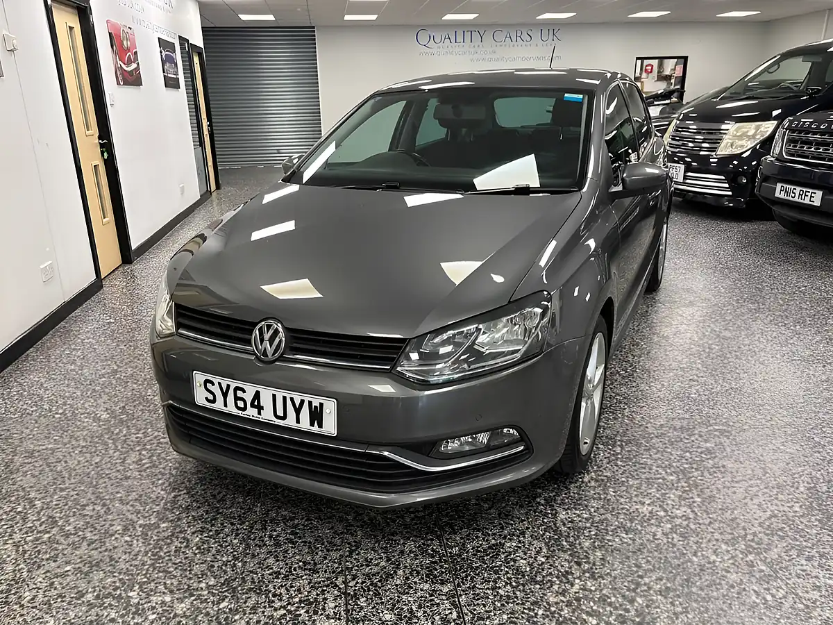 Used 2014 Volkswagen Polo Sel Grey - Interior and Exterior details 6