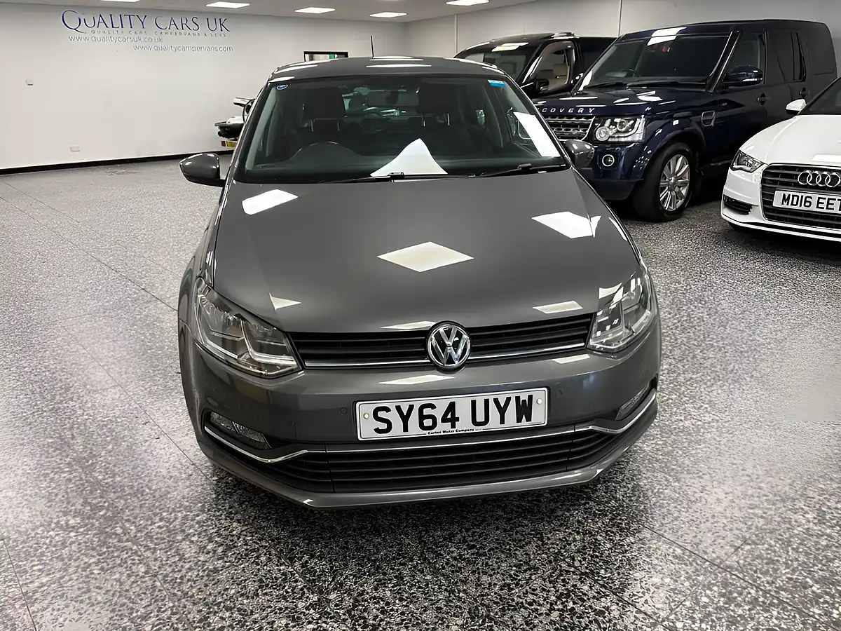 Used 2014 Volkswagen Polo Sel Grey - Interior and Exterior details 9