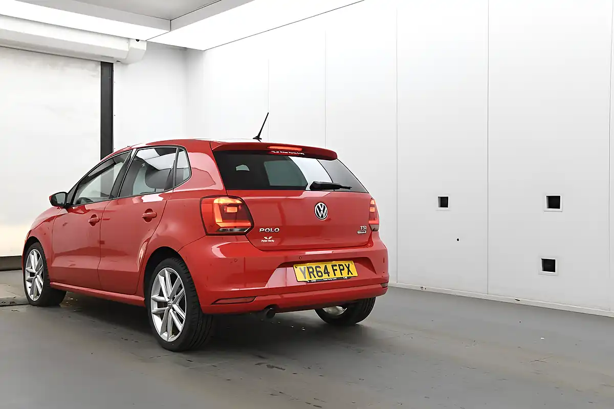 Used 2014 Volkswagen Polo Sel Red - Interior and Exterior details 4