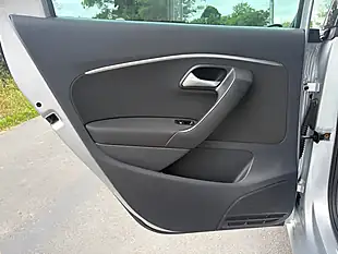 Used 2014 Volkswagen Polo Sel Silver - Interior and Exterior details 15