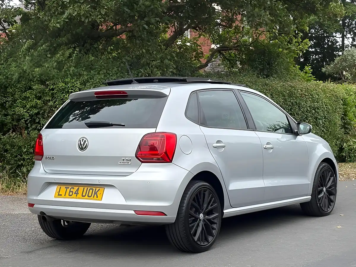 Used 2014 Volkswagen Polo Sel Silver - Interior and Exterior details 8