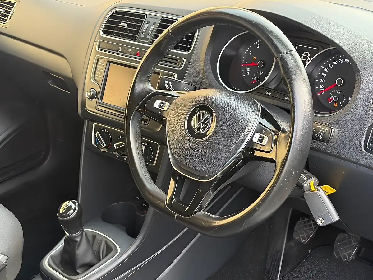 Used 2014 Volkswagen Polo Tech Se Silver - Interior and Exterior details 13