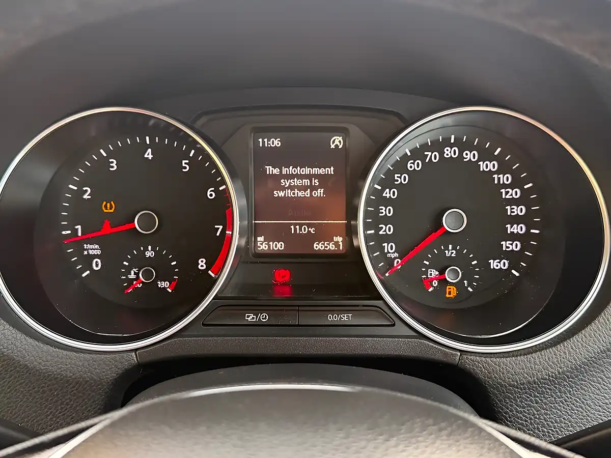Used 2014 Volkswagen Polo Tech Se Silver - Interior and Exterior details 14