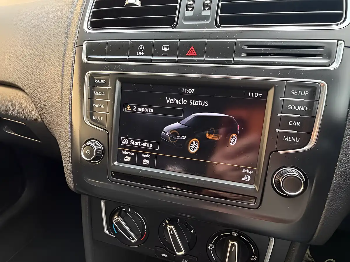 Used 2014 Volkswagen Polo Tech Se Silver - Interior and Exterior details 17
