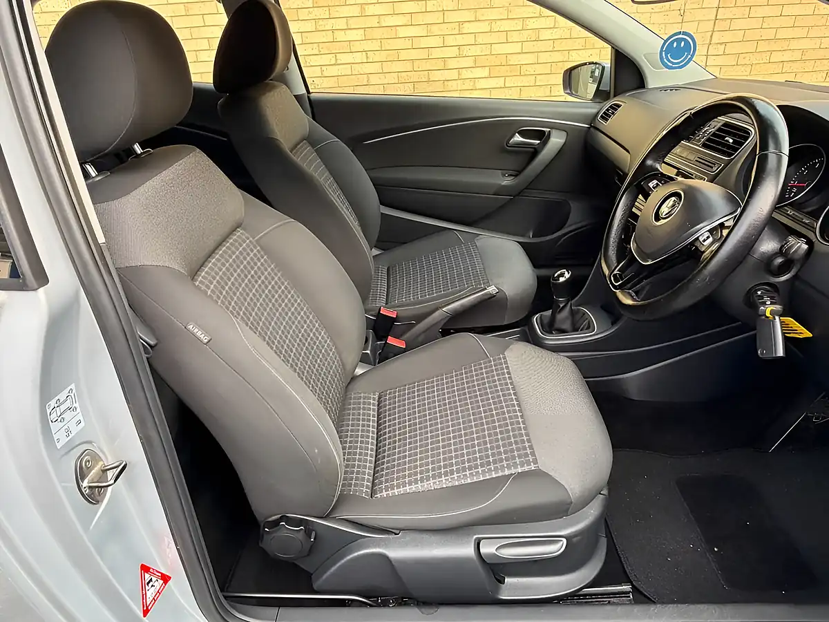 Used 2014 Volkswagen Polo Tech Se Silver - Interior and Exterior details 18