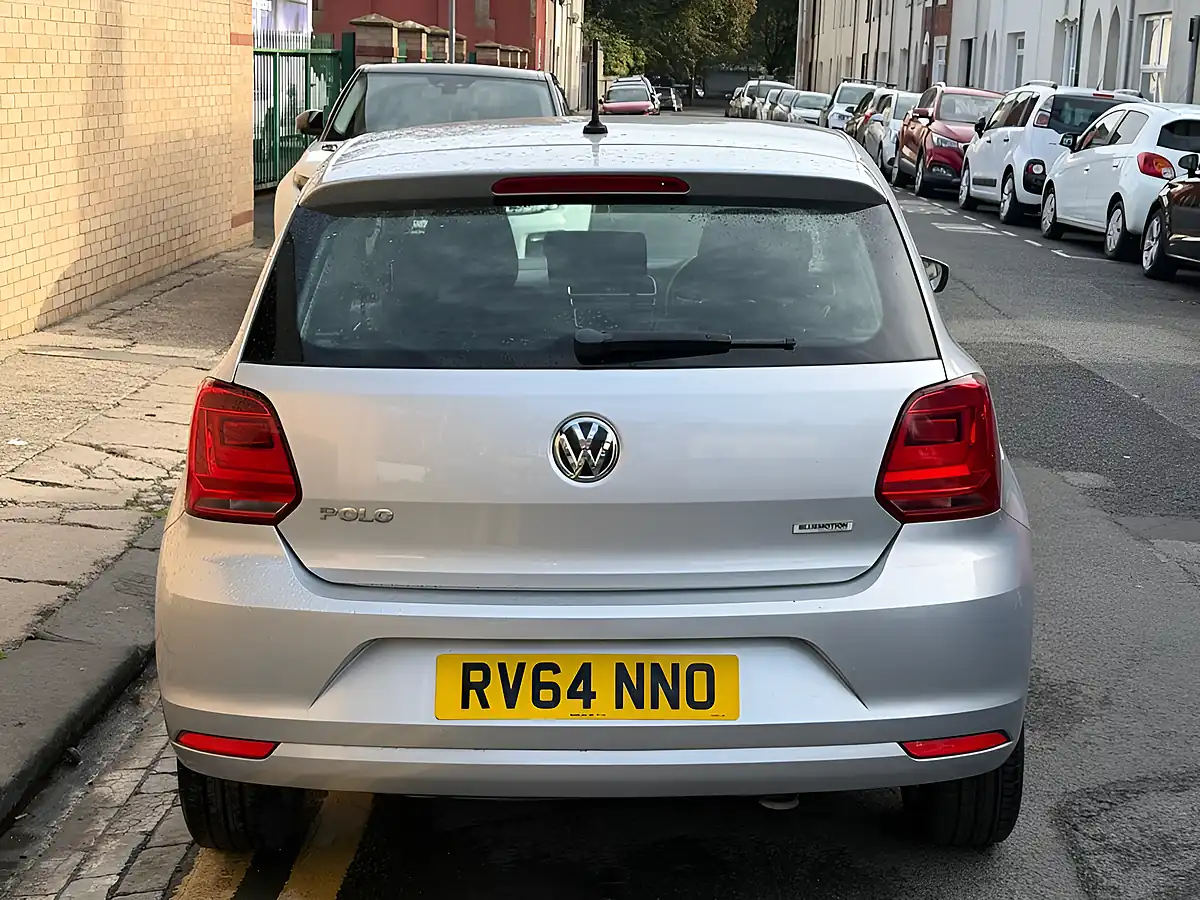 Used 2014 Volkswagen Polo Tech Se Silver - Interior and Exterior details 5