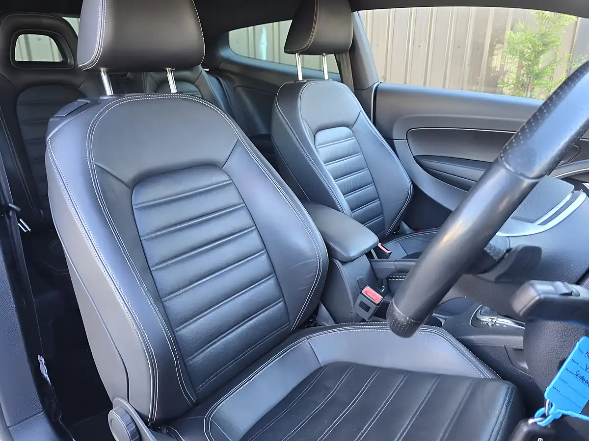 Used 2014 Volkswagen Scirocco GT White - Interior and Exterior details 6