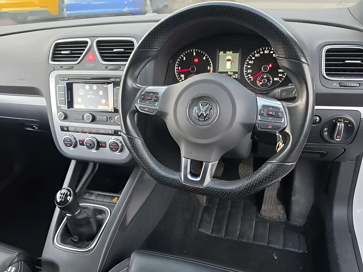 Used 2014 Volkswagen Scirocco GT White - Interior and Exterior details 13