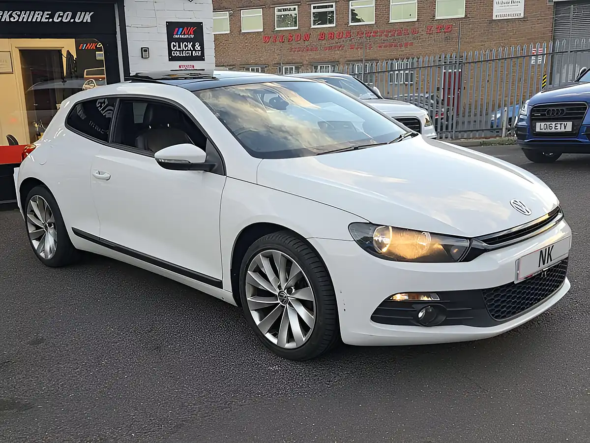 Used 2014 Volkswagen Scirocco GT White - Interior and Exterior details 4