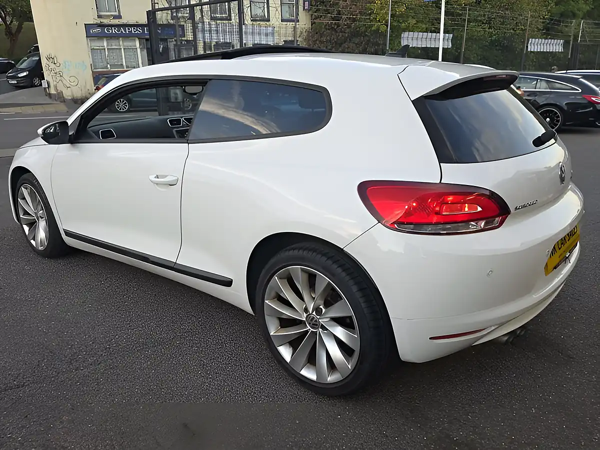 Used 2014 Volkswagen Scirocco GT White - Interior and Exterior details 6