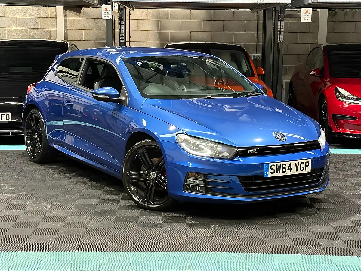 Used 2014 Volkswagen Scirocco R-Line Blue - Front View