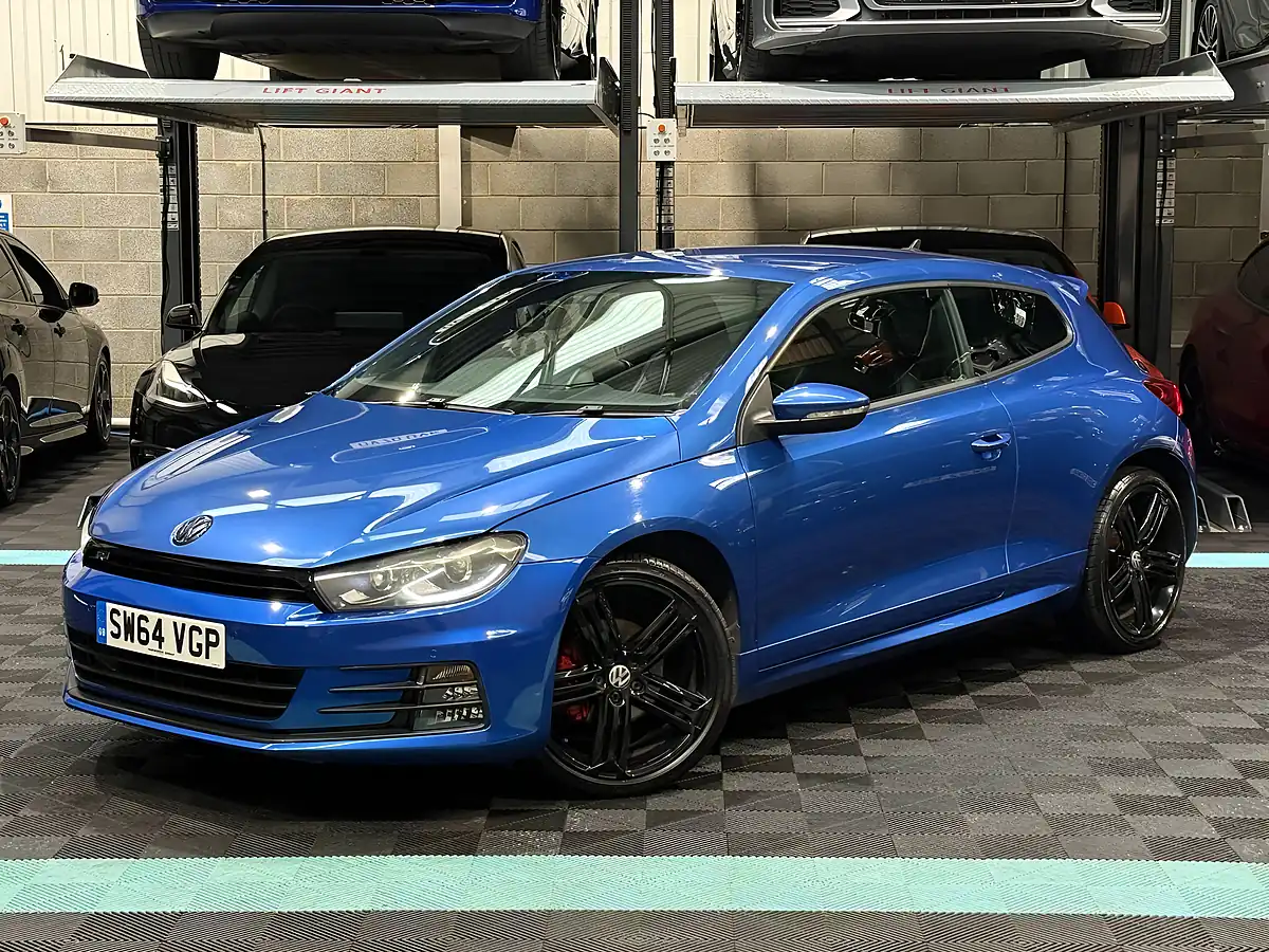 Used 2014 Volkswagen Scirocco R-Line Blue - Interior and Exterior details 5