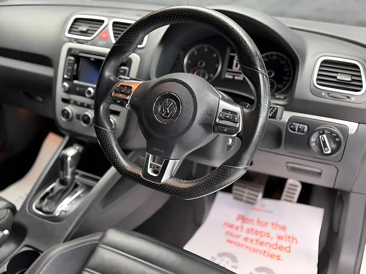 Used 2014 Volkswagen Scirocco R-Line White - Interior and Exterior details 13