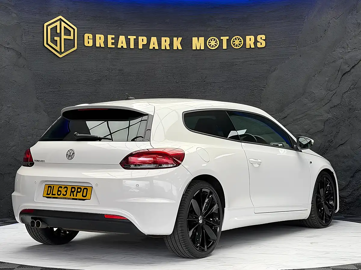 Used 2014 Volkswagen Scirocco R-Line White - Interior and Exterior details 5