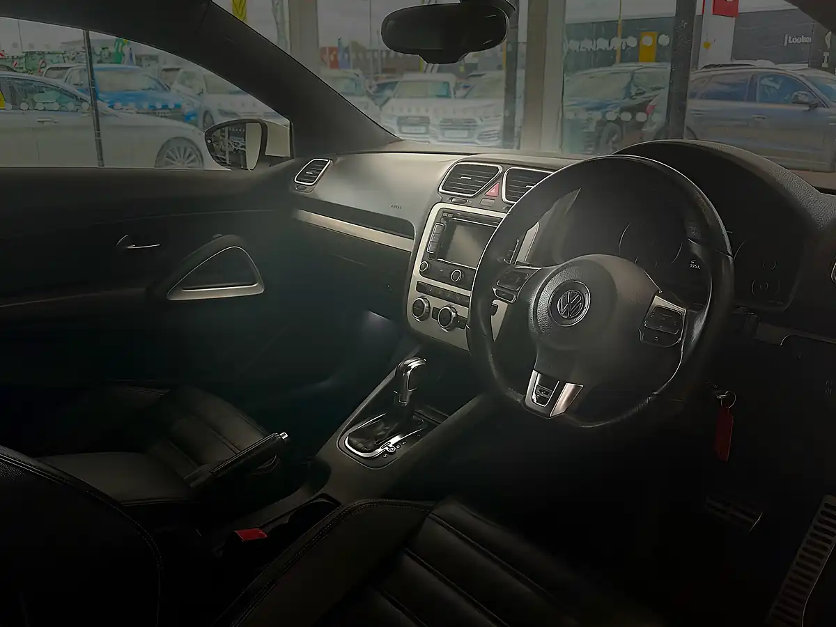 Used 2014 Volkswagen Scirocco R-Line White - Interior and Exterior details 12