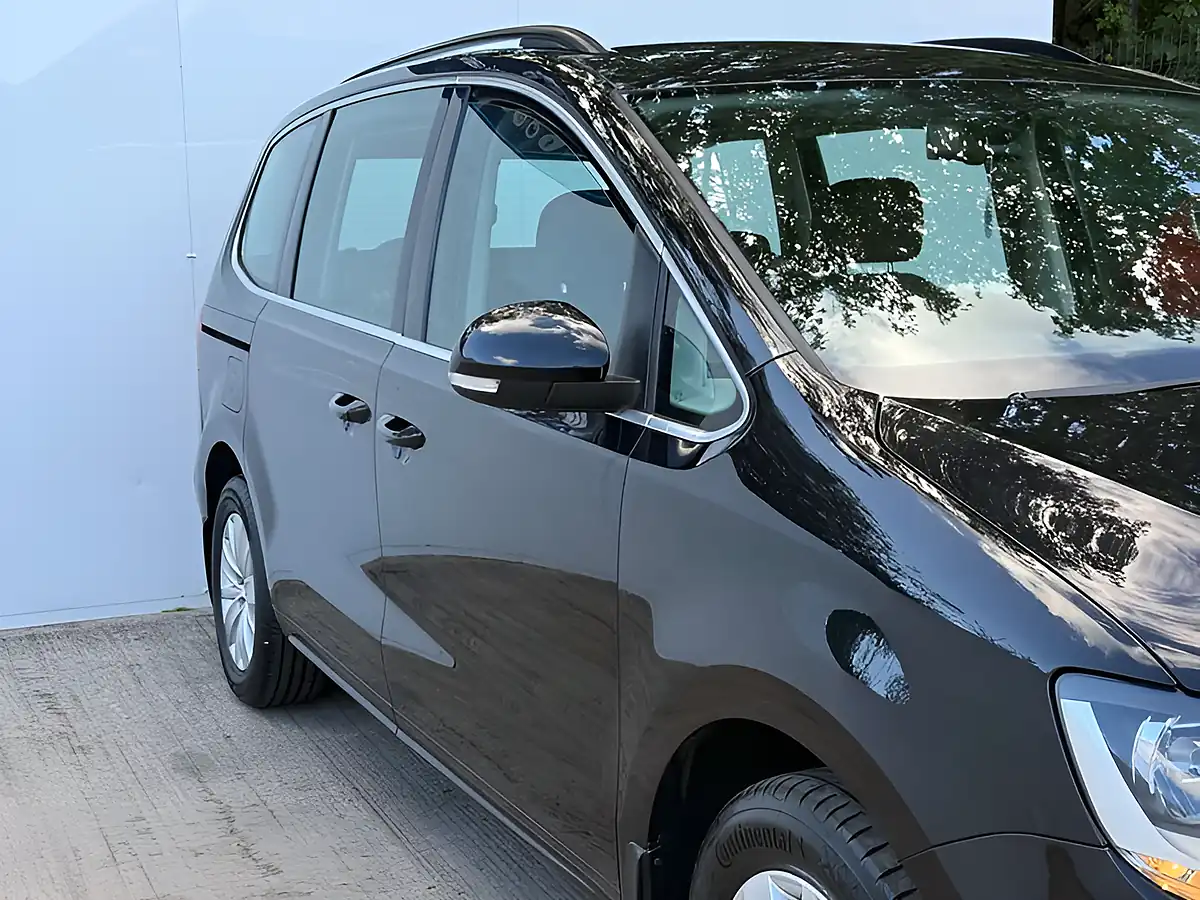 Used 2014 Volkswagen Sharan Se Bluemotion Deep Black - Interior and Exterior details 12