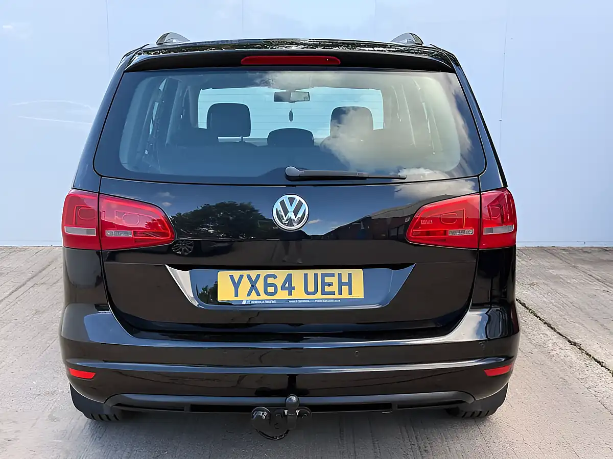 Used 2014 Volkswagen Sharan Se Bluemotion Deep Black - Interior and Exterior details 17