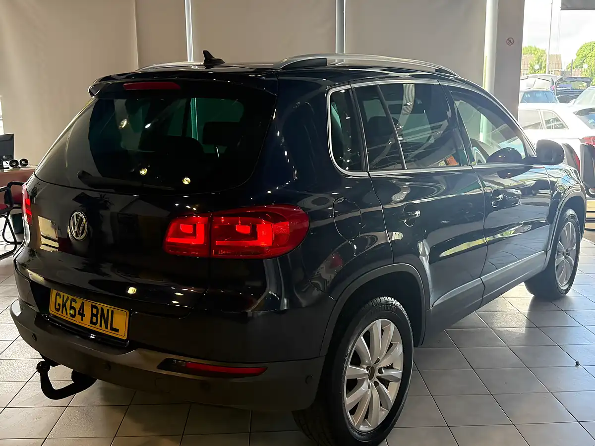 Used 2014 Volkswagen Tiguan Bluemotion Tech Match Blue - Interior and Exterior details 10