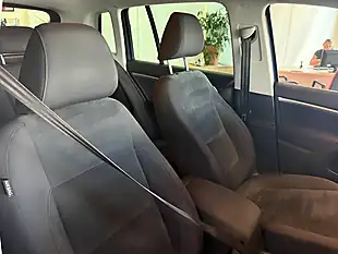Used 2014 Volkswagen Tiguan Bluemotion Tech Match Blue - Interior and Exterior details 13