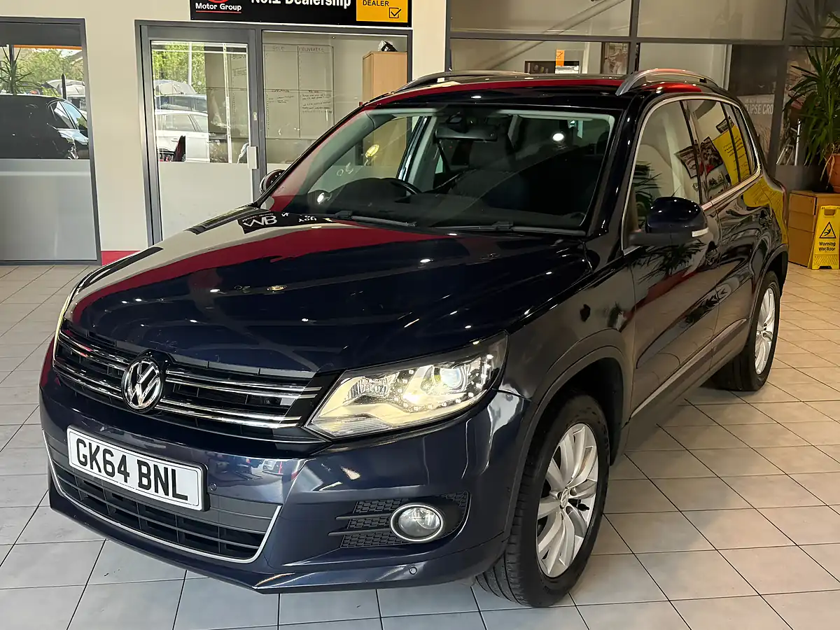 Used 2014 Volkswagen Tiguan Bluemotion Tech Match Blue - Interior and Exterior details 5