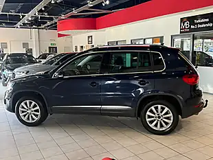 Used 2014 Volkswagen Tiguan Bluemotion Tech Match Blue - Interior and Exterior details 6
