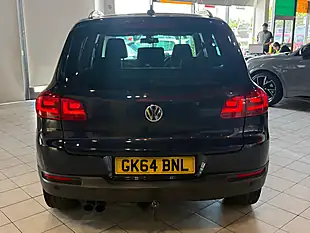 Used 2014 Volkswagen Tiguan Bluemotion Tech Match Blue - Interior and Exterior details 8