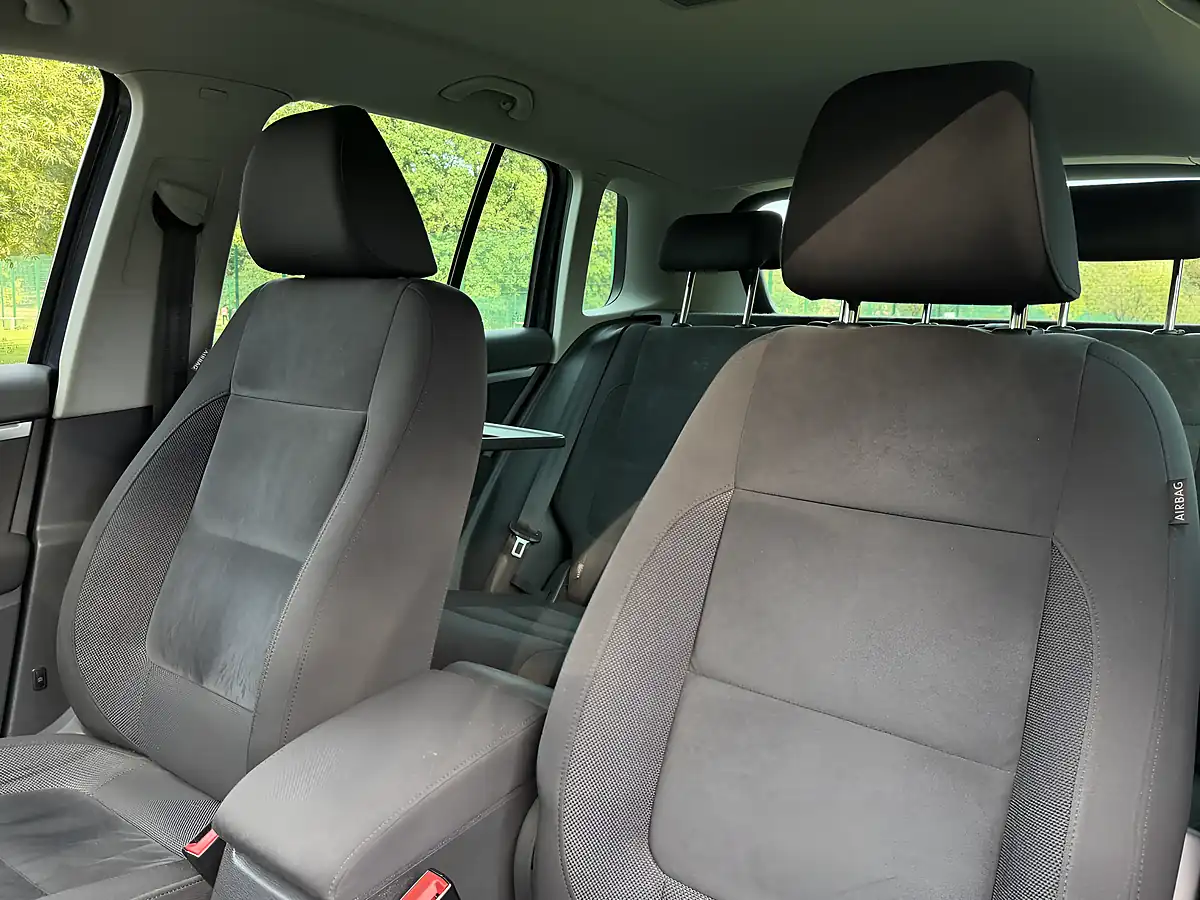Used 2014 Volkswagen Tiguan Bluemotion Tech Match Blue - Interior and Exterior details 12