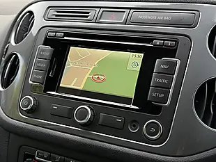 Used 2014 Volkswagen Tiguan Bluemotion Tech Match Blue - Interior and Exterior details 15