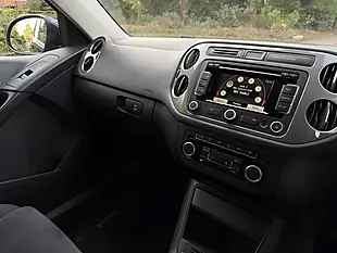 Used 2014 Volkswagen Tiguan Bluemotion Tech Match Blue - Interior and Exterior details 17