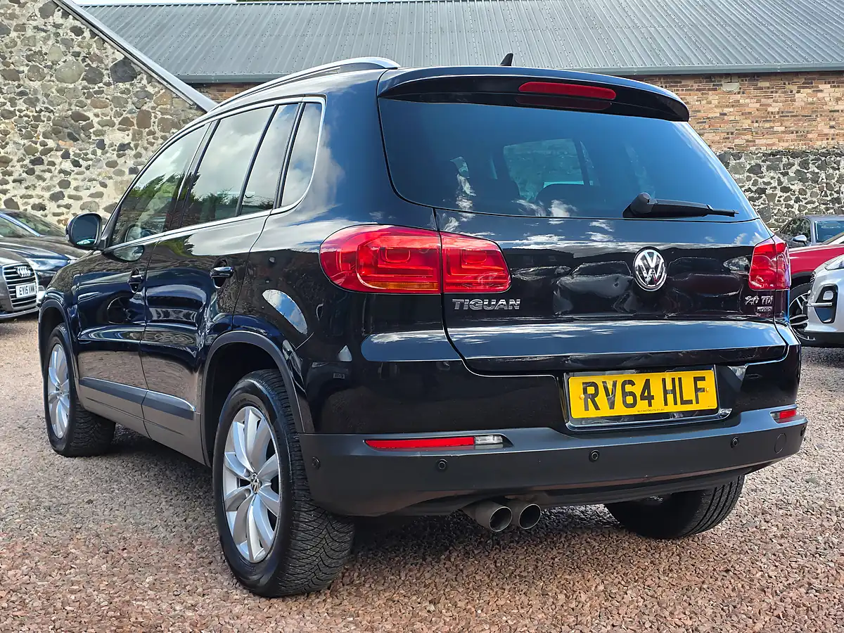 Used 2014 Volkswagen Tiguan Bluemotion Tech Match Deep Black Pearl - Interior and Exterior details 14