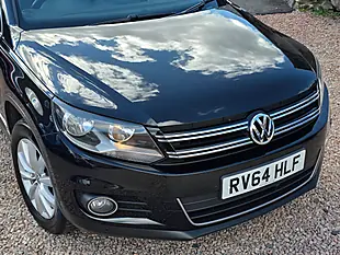 Used 2014 Volkswagen Tiguan Bluemotion Tech Match Deep Black Pearl - Interior and Exterior details 2