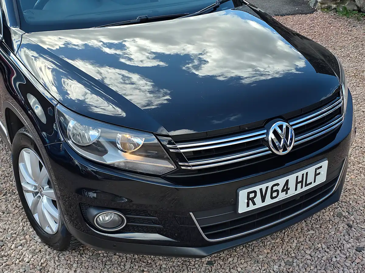 Used 2014 Volkswagen Tiguan Bluemotion Tech Match Deep Black Pearl - Interior and Exterior details 2