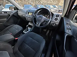 Used 2014 Volkswagen Tiguan Bluemotion Tech Match Deep Black Pearl - Interior and Exterior details 8