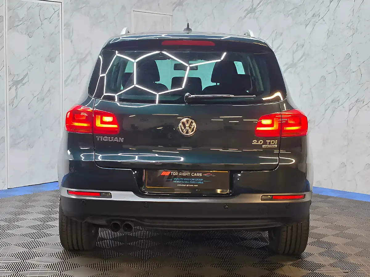 Used 2014 Volkswagen Tiguan Bluemotion Tech Match Green - Interior and Exterior details 6