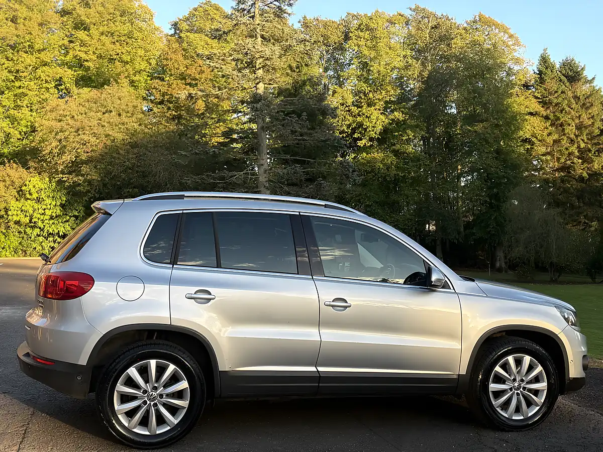 Used 2014 Volkswagen Tiguan Bluemotion Tech Match Silver - Interior and Exterior details 13