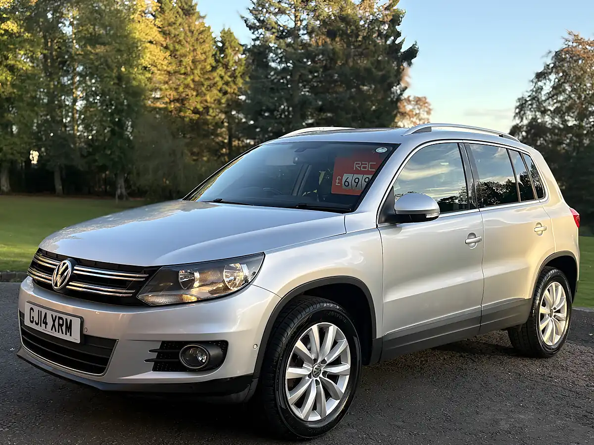 Used 2014 Volkswagen Tiguan Bluemotion Tech Match Silver - Interior and Exterior details 2