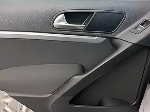Used 2014 Volkswagen Tiguan Bluemotion Tech Match White - Interior and Exterior details 17