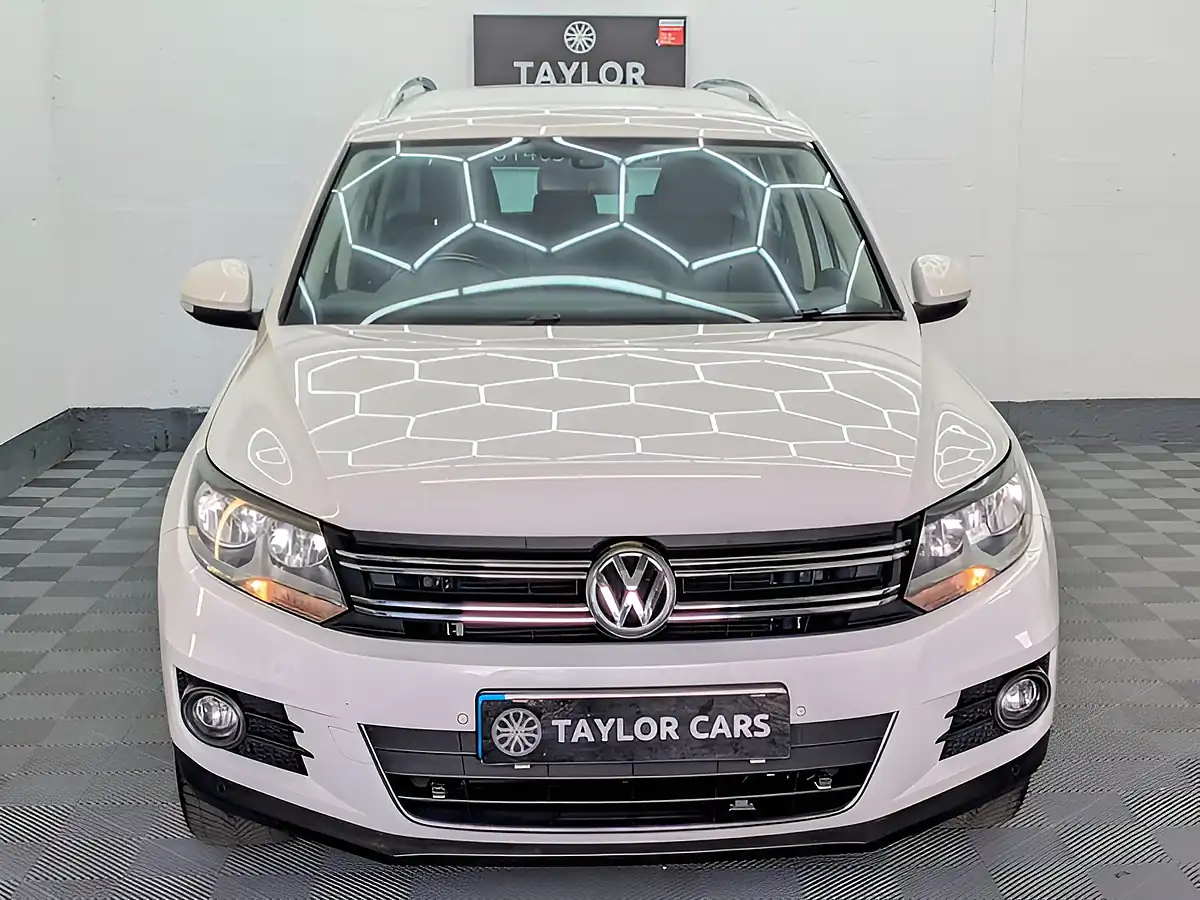 Used 2014 Volkswagen Tiguan Bluemotion Tech Match White - Interior and Exterior details 2