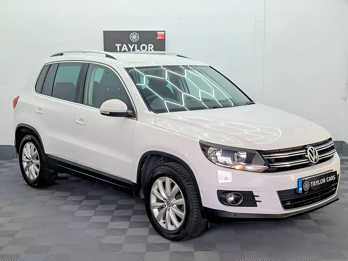 Used 2014 Volkswagen Tiguan Bluemotion Tech Match White - Interior and Exterior details 4