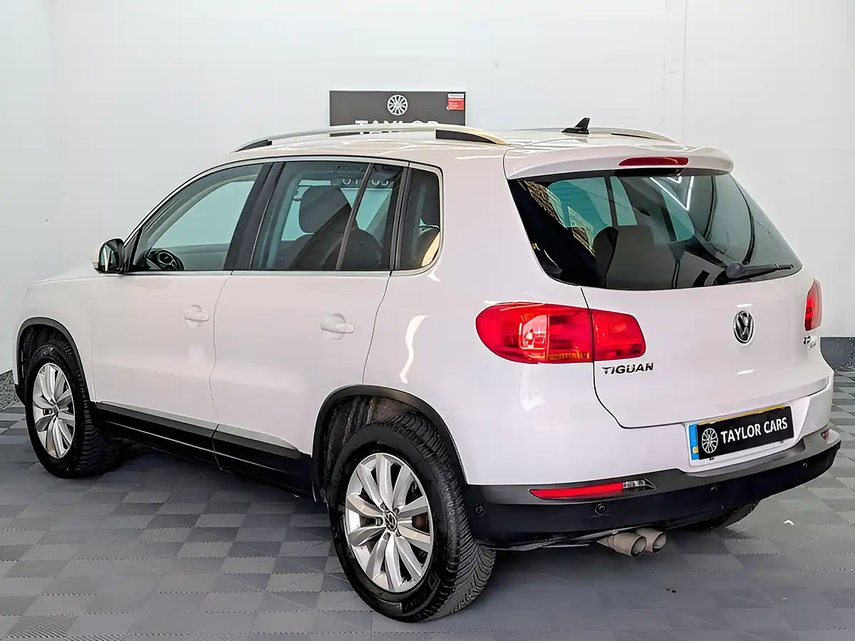 Used 2014 Volkswagen Tiguan Bluemotion Tech Match White - Interior and Exterior details 8