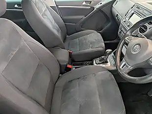Used 2014 Volkswagen Tiguan Bluemotion Tech Match White - Interior and Exterior details 9