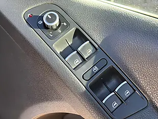 Used 2014 Volkswagen Tiguan Bluemotion Tech Match White - Interior and Exterior details 12