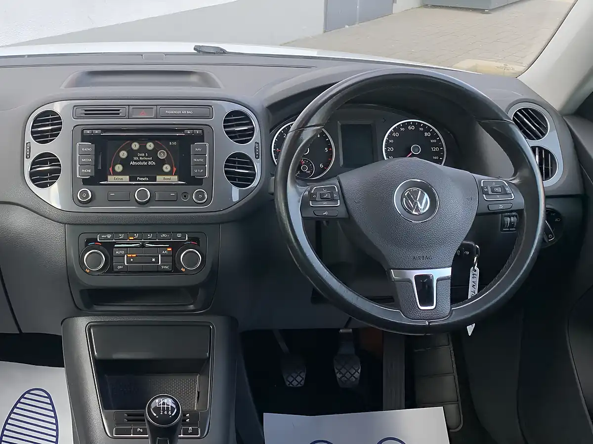 Used 2014 Volkswagen Tiguan Bluemotion Tech Match White - Interior and Exterior details 2